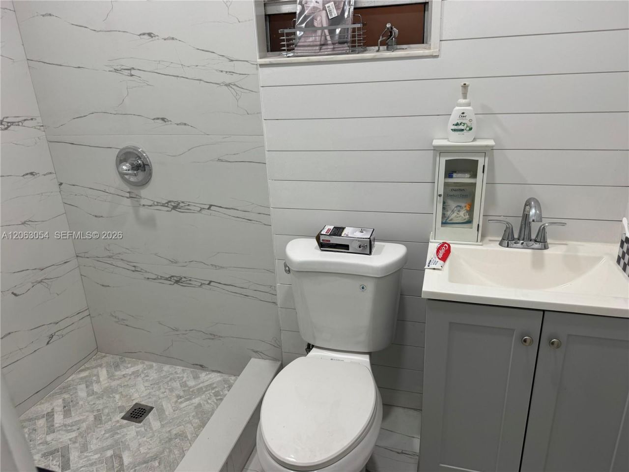 562 E 44th St, Hialeah, FL 33013 Photo