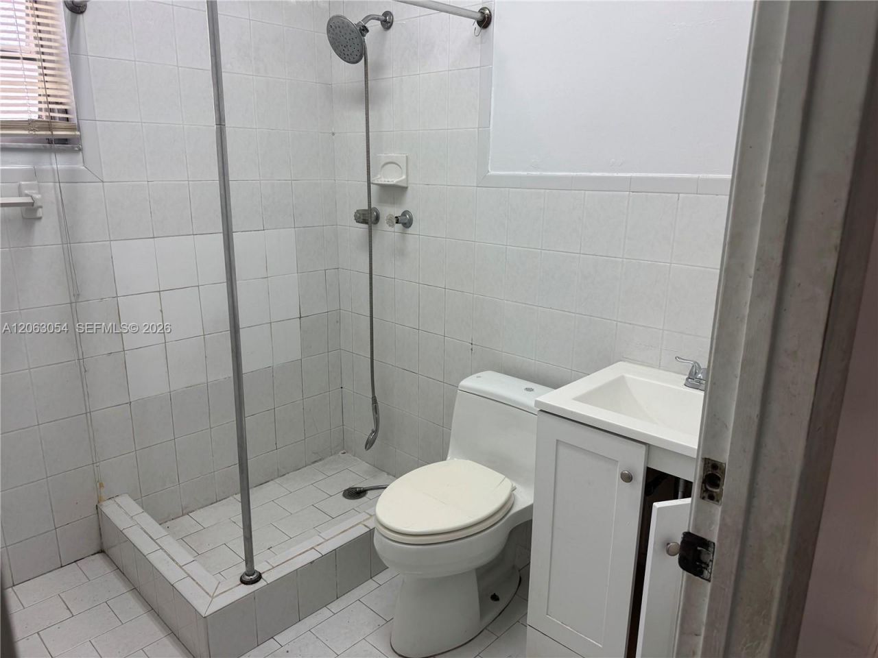 562 E 44th St, Hialeah, FL 33013 Photo