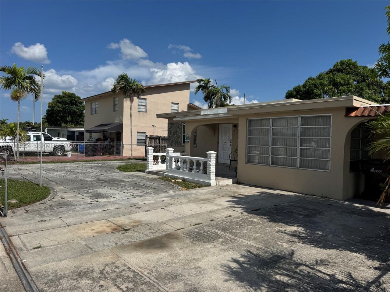 562 E 44th St, Hialeah, FL 33013 Photo