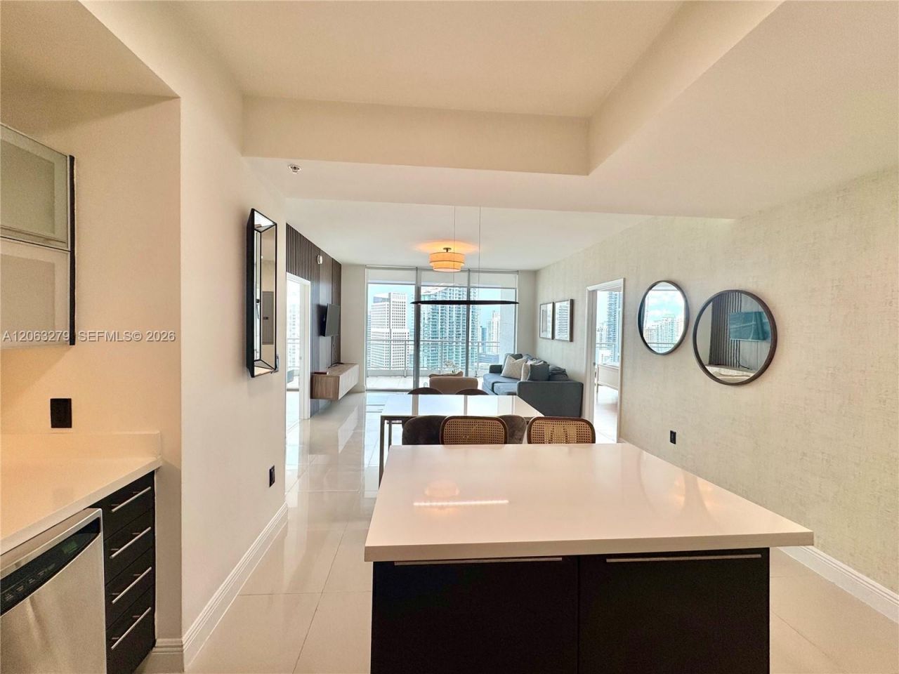 90 SW 3rd St , Unit 3902, Miami, FL 33130 Photo