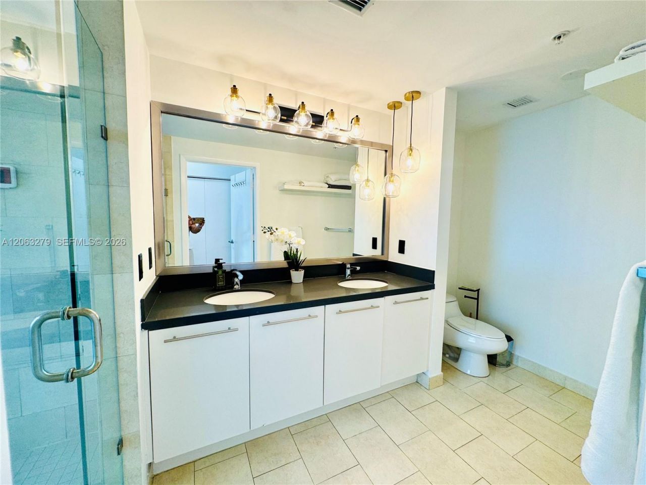 90 SW 3rd St , Unit 3902, Miami, FL 33130 Photo