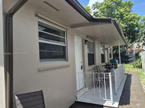 1715 SW 4th St, Unit 1717, Miami, FL 33135