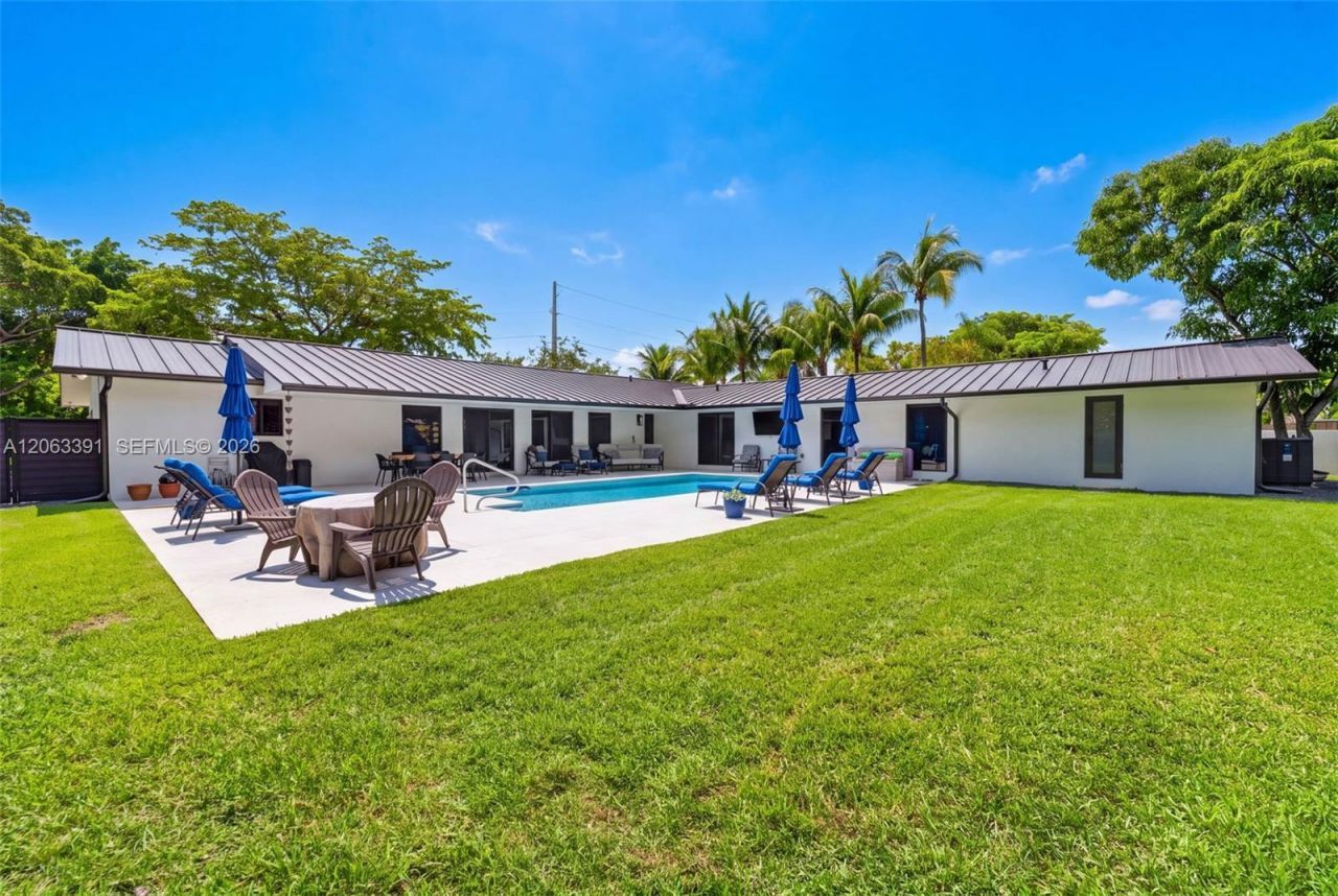 17701 SW 87th Ave, Palmetto Bay, FL 33157 Photo