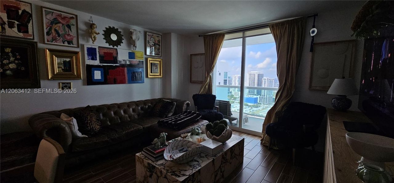 1800 N Bayshore Dr , Unit 3808, Miami, FL 33132 Photo
