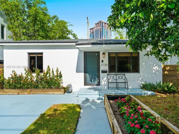 3134 Carter St , Miami, FL 33133
