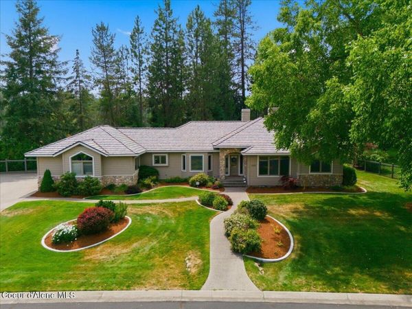 2375 E WOODSTONE DR, Hayden, ID 83835