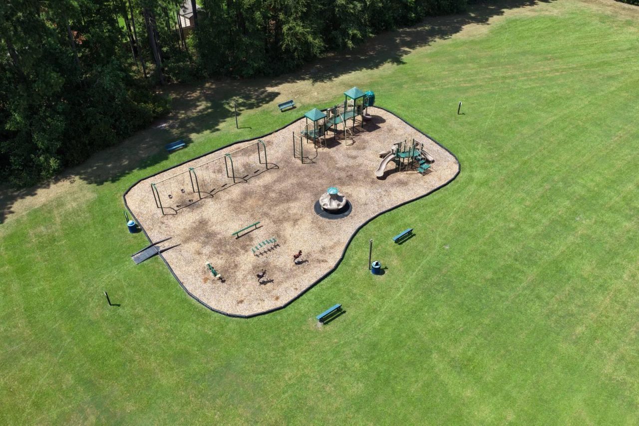141 Towering Pine Drive Photo 41