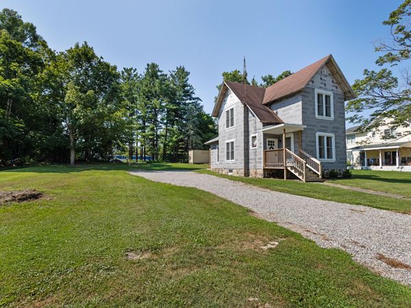211 W Maple Street, Camden, MI 49232