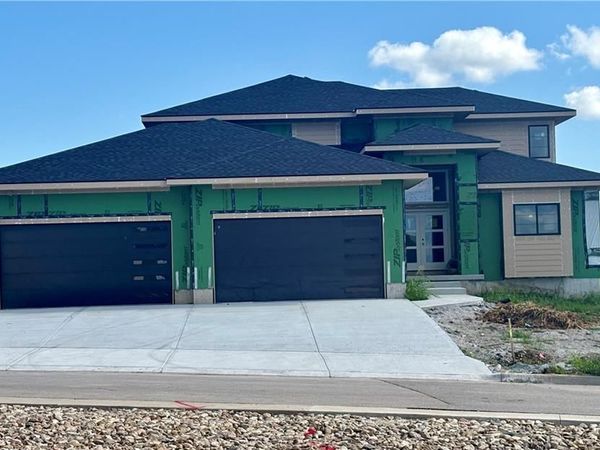 1401 Upton Court, Raymore, MO 64083