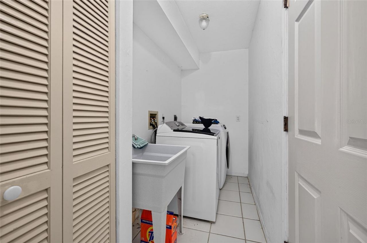105 Jacaranda Boulevard, Venice, FL 34292 Photo