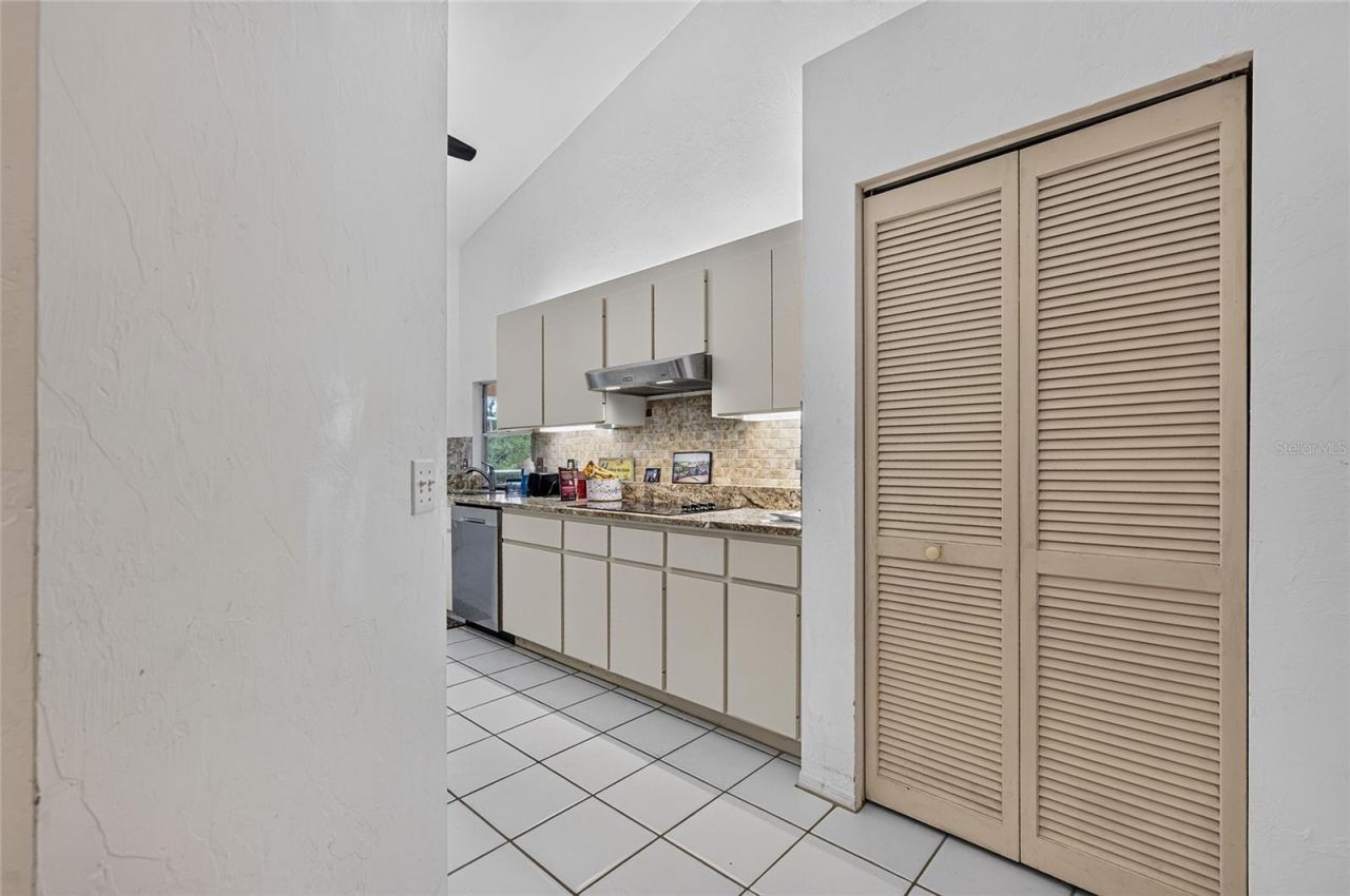 105 Jacaranda Boulevard, Venice, FL 34292 Photo