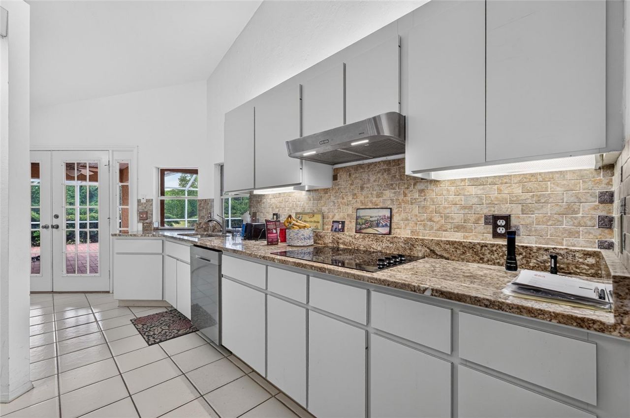 105 Jacaranda Boulevard, Venice, FL 34292 Photo