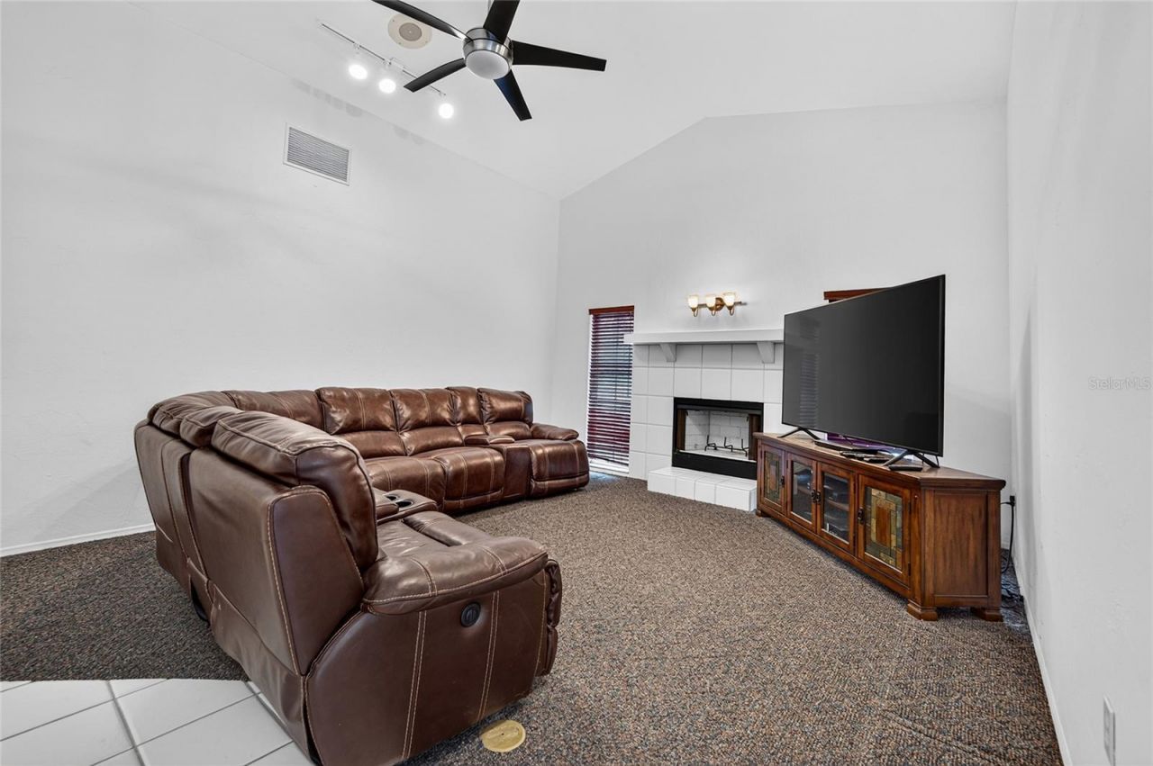 105 Jacaranda Boulevard, Venice, FL 34292 Photo