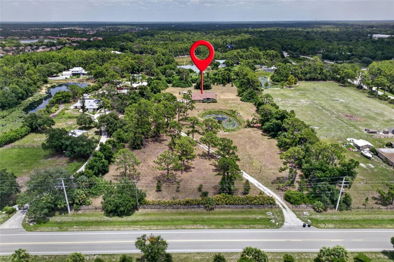 105 Jacaranda Boulevard, Venice, FL 34292 Photo