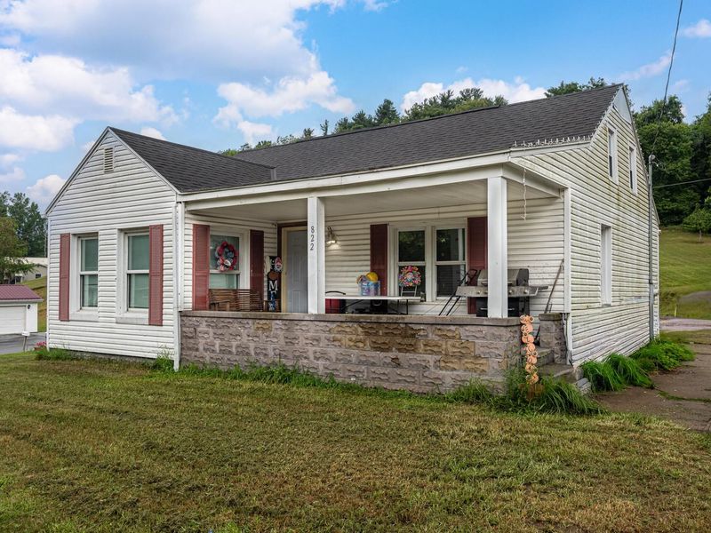 1822 Chestnut Street , Coshocton, OH 43812 Photo 2