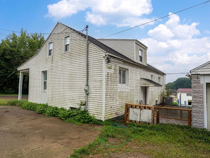 1822 Chestnut Street , Coshocton, OH 43812 Photo 4