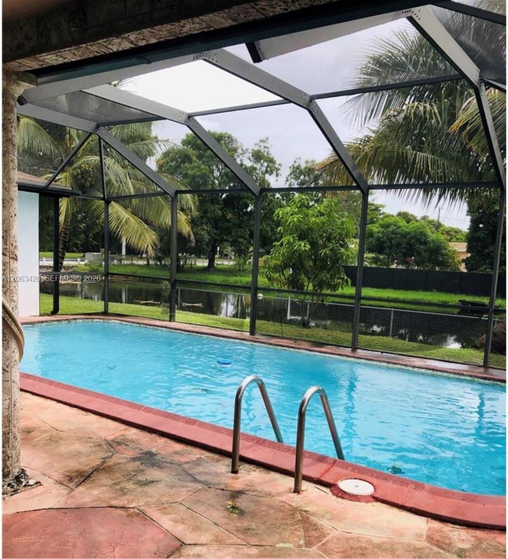 2160 NW 82nd Ter, Sunrise, FL 33322 Photo