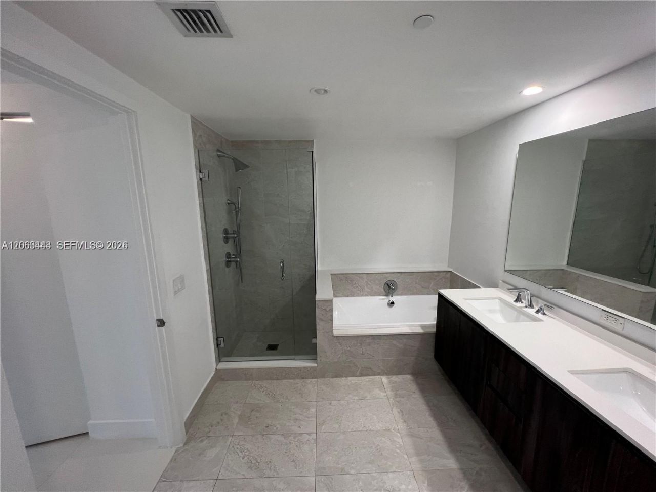 488 NE 18th St , Unit 3000, Miami, FL 33132 Photo