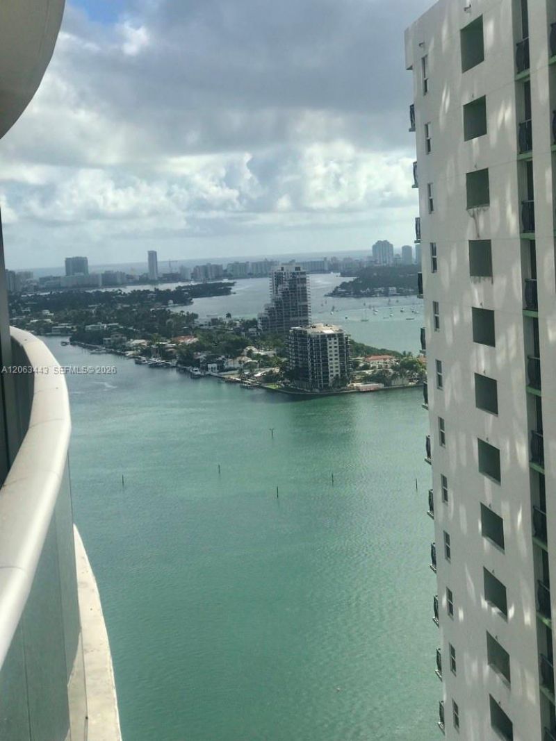 488 NE 18th St , Unit 3000, Miami, FL 33132 Photo