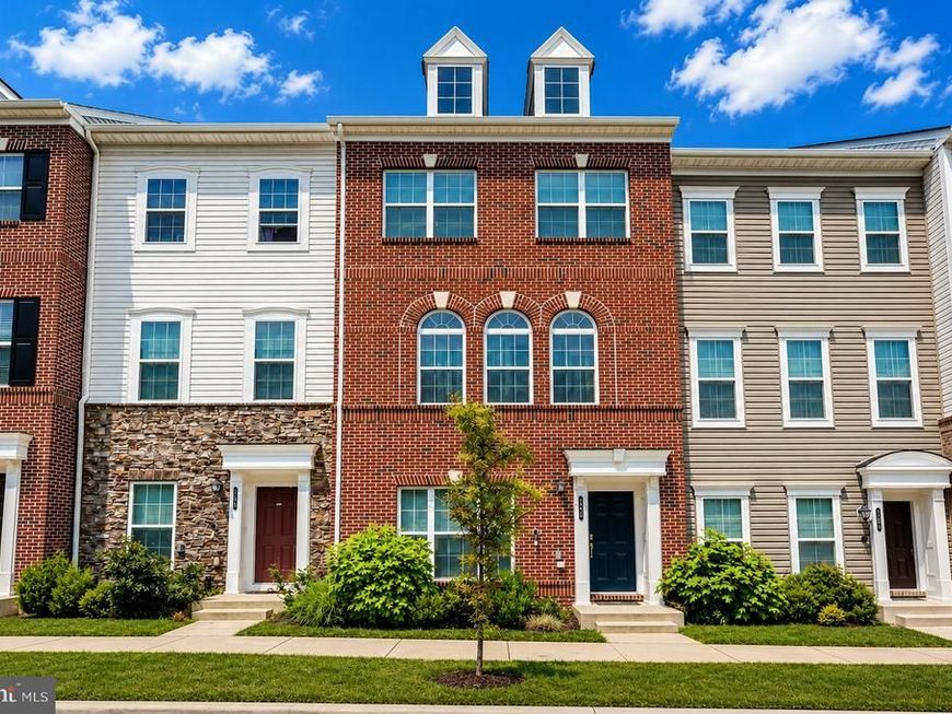 138 Garden Capital Way, Gaithersburg, MD 20878 Main Photo