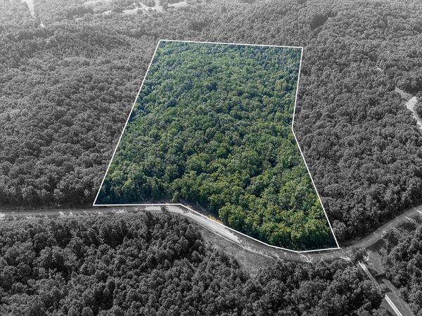 000 Billy Nance Boulevard , Clifton, TN 38425