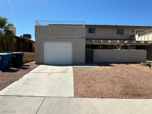 523 Chelsea Drive, Henderson, NV 89014