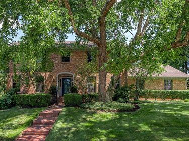 1327 Strawberry Lane, Lexington, KY 40502