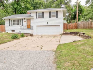 5606 Mary Street, Omaha, NE 68152