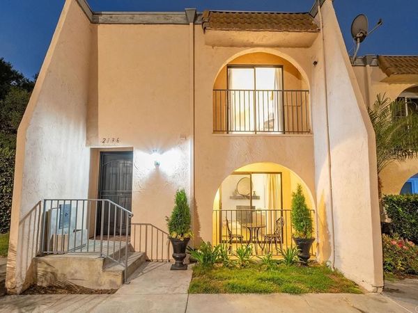 2136 Oceanside Boulevard, Oceanside, CA 92054