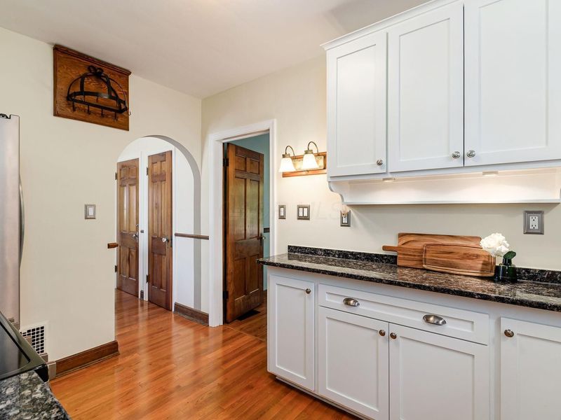 235 Fallis Road , Columbus, OH 43214 Photo 7