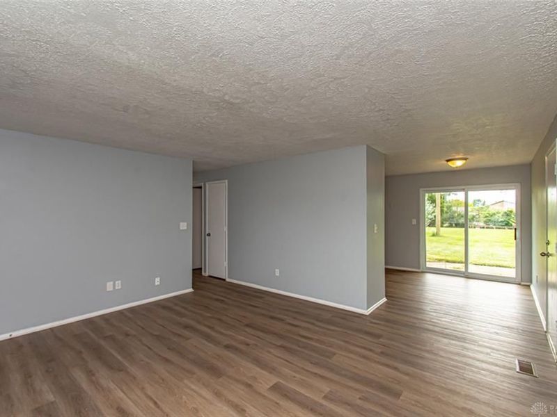 7613 Damascus Drive, Huber Heights, OH 45424 Photo 4