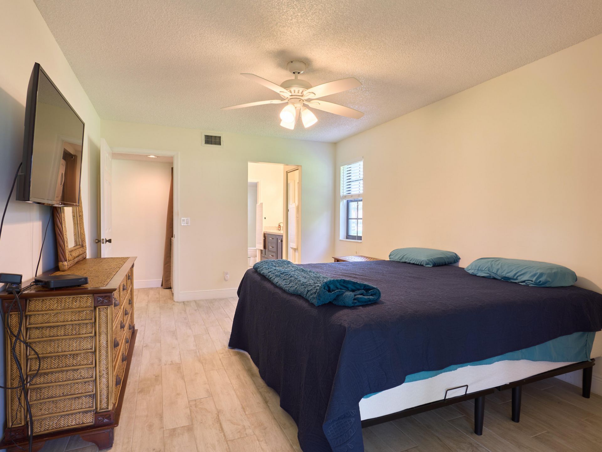 2001 Keystone Drive S, Unit A, Jupiter, FL 33458 Photo