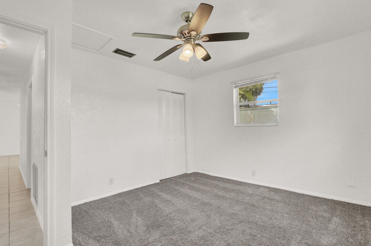 357 Garden Boulevard, Palm Beach Gardens, FL 33410 Photo