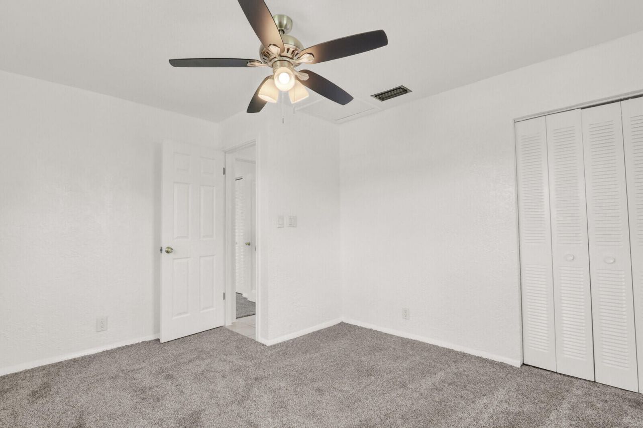 357 Garden Boulevard, Palm Beach Gardens, FL 33410 Photo