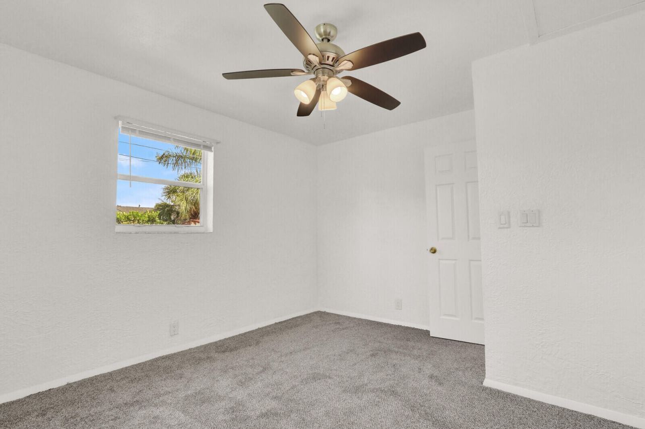 357 Garden Boulevard, Palm Beach Gardens, FL 33410 Photo