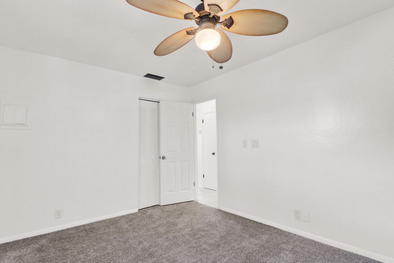 357 Garden Boulevard, Palm Beach Gardens, FL 33410 Photo