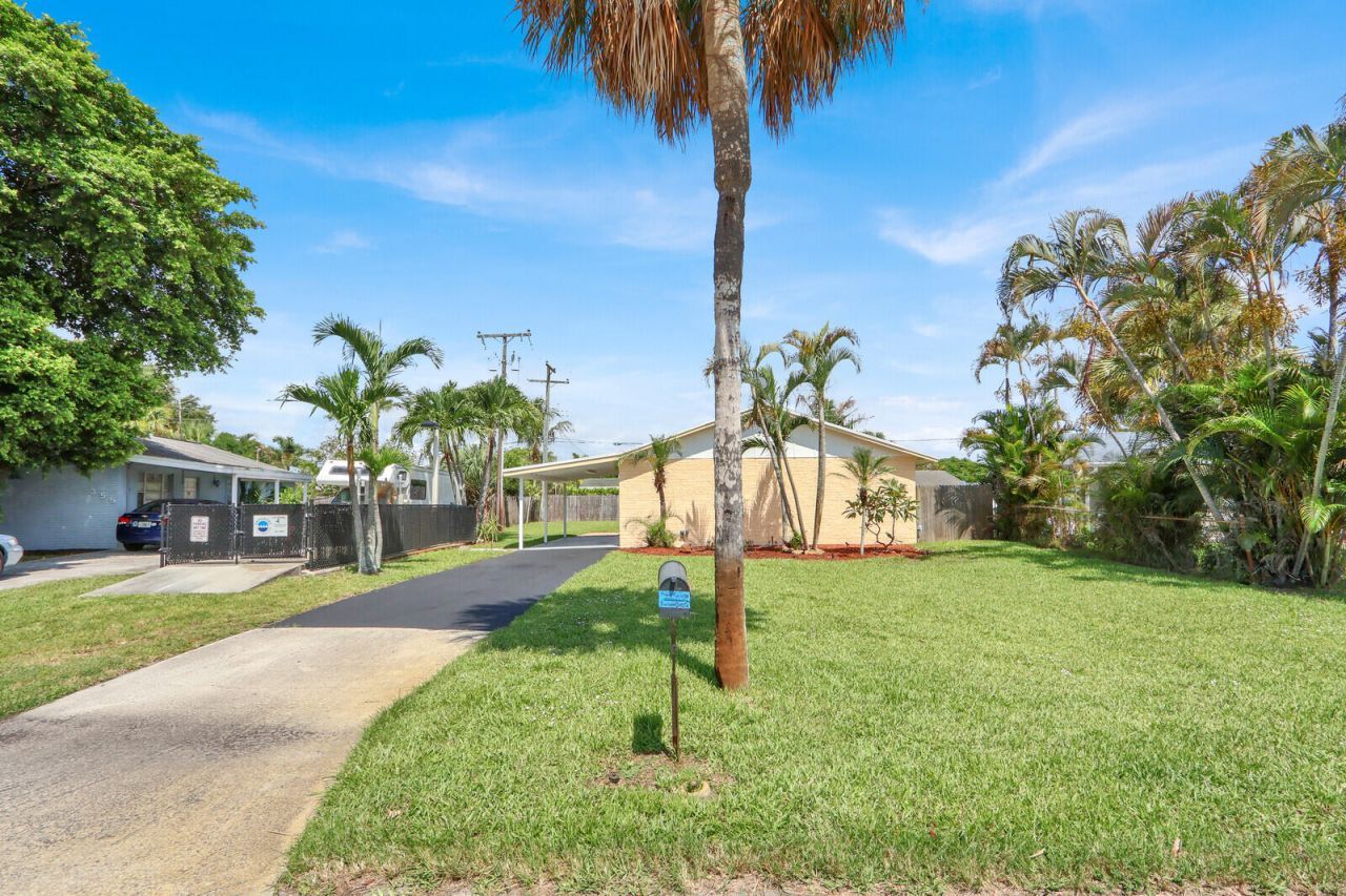357 Garden Boulevard, Palm Beach Gardens, FL 33410 Photo