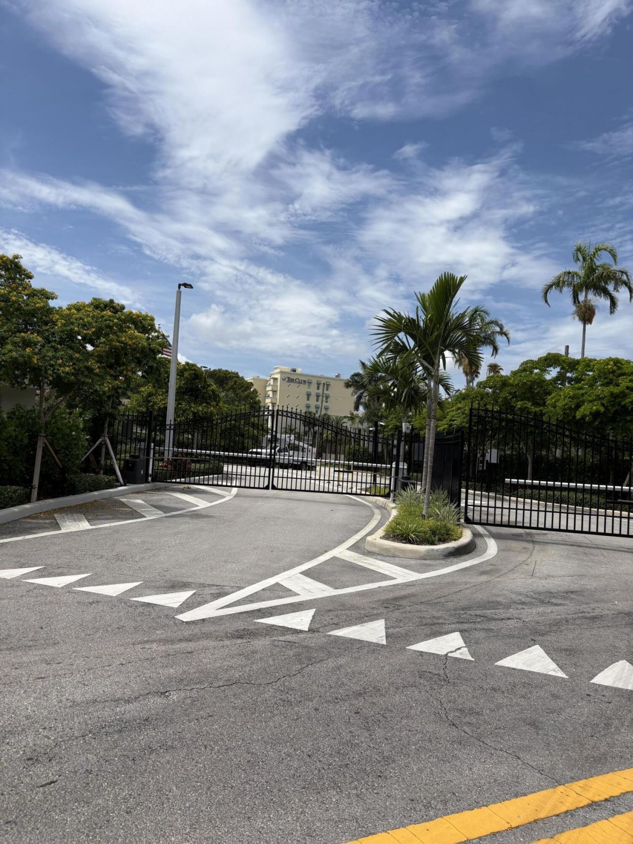 240 Horizons W, Unit 208, Boynton Beach, FL 33435 Photo