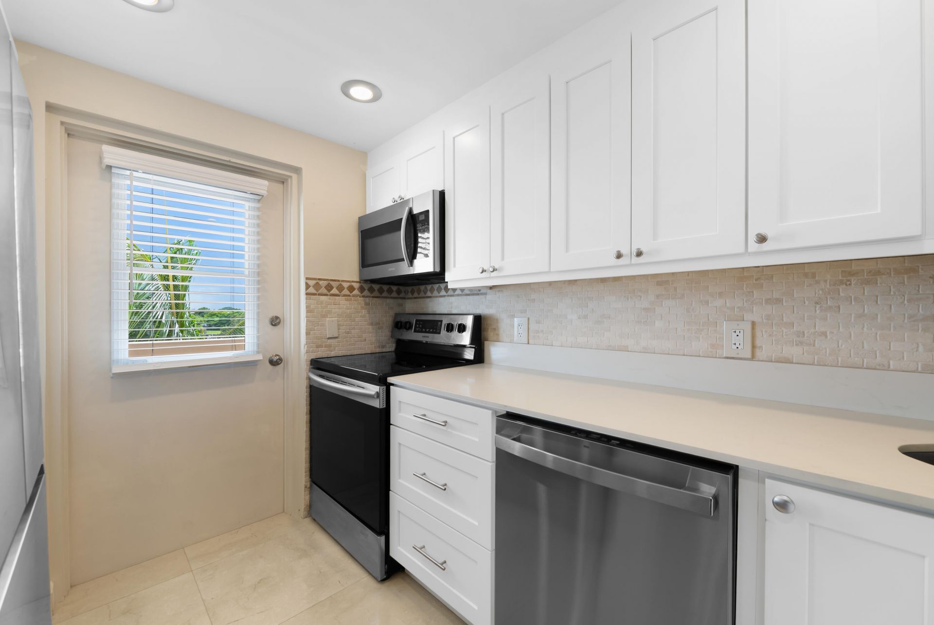 400 N Federal Highway, Unit 408, Deerfield Beach, FL 33441 Photo