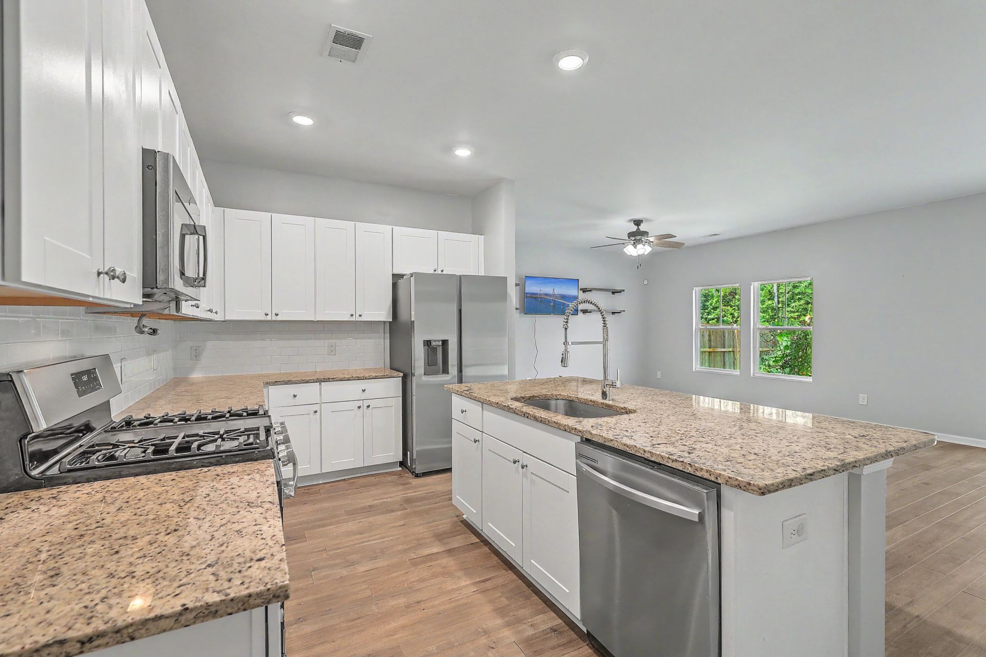 291 Firewheel Court Photo 9