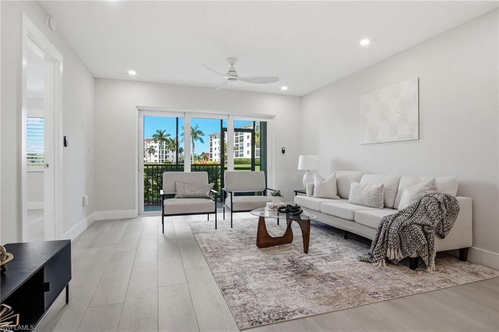 9 High Point Cir N, Unit 108, Naples, FL 34103 Photo