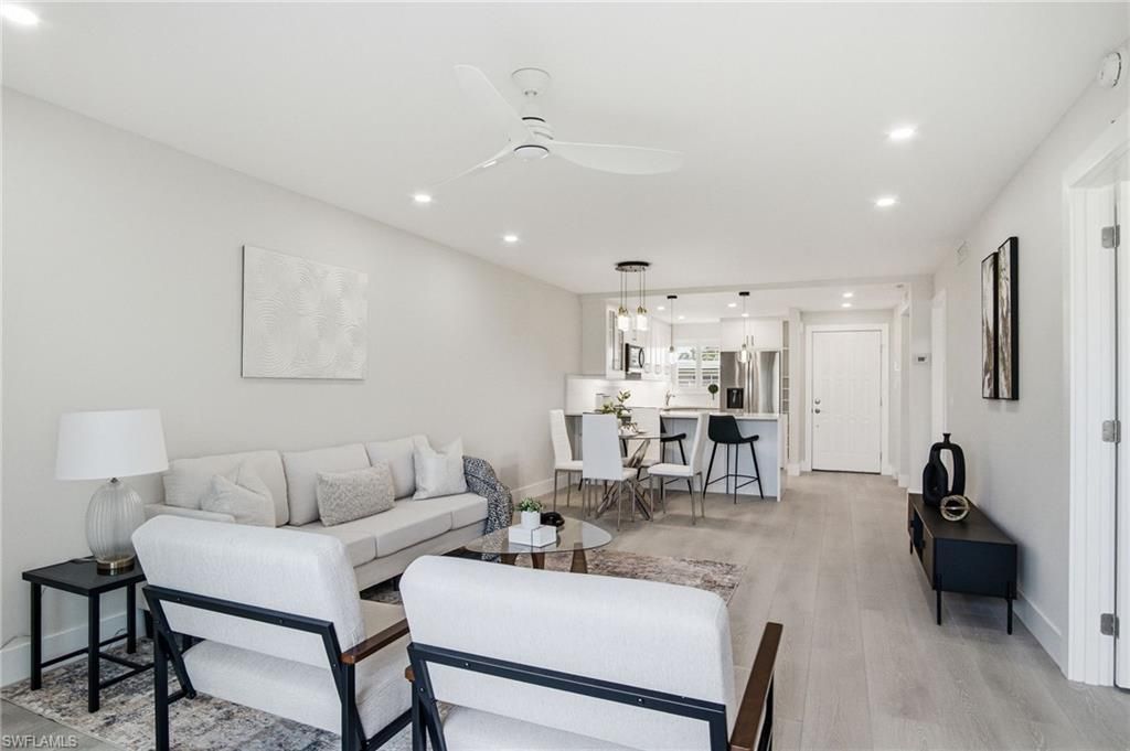 9 High Point Cir N, Unit 108, Naples, FL 34103 Photo