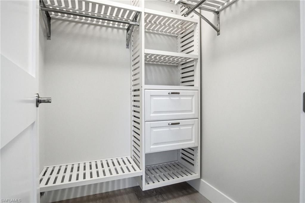 9 High Point Cir N, Unit 108, Naples, FL 34103 Photo