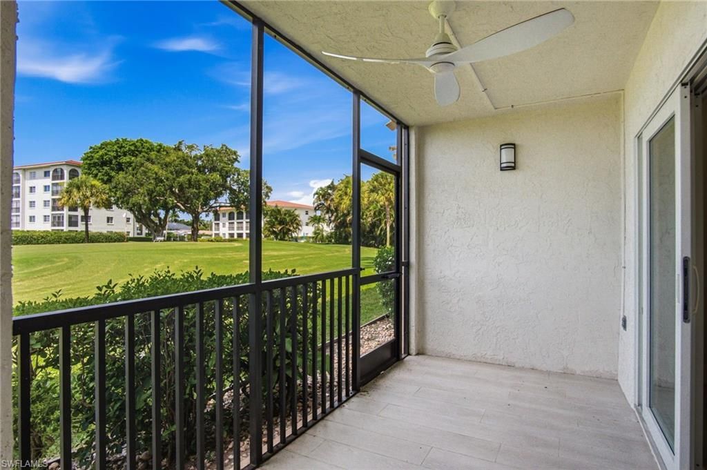 9 High Point Cir N, Unit 108, Naples, FL 34103 Photo