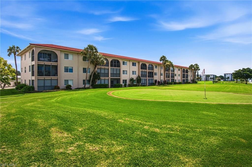 9 High Point Cir N, Unit 108, Naples, FL 34103 Photo