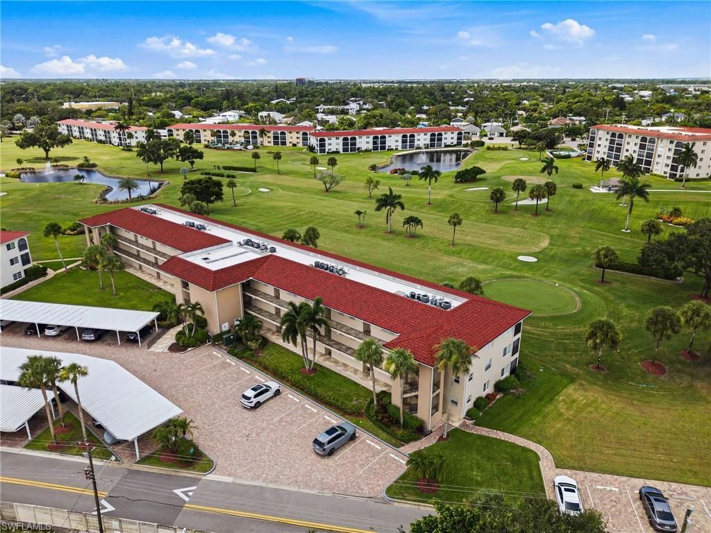 9 High Point Cir N, Unit 108, Naples, FL 34103 Photo