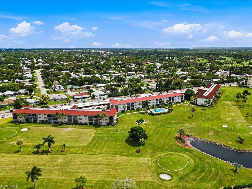 9 High Point Cir N, Unit 108, Naples, FL 34103 Photo