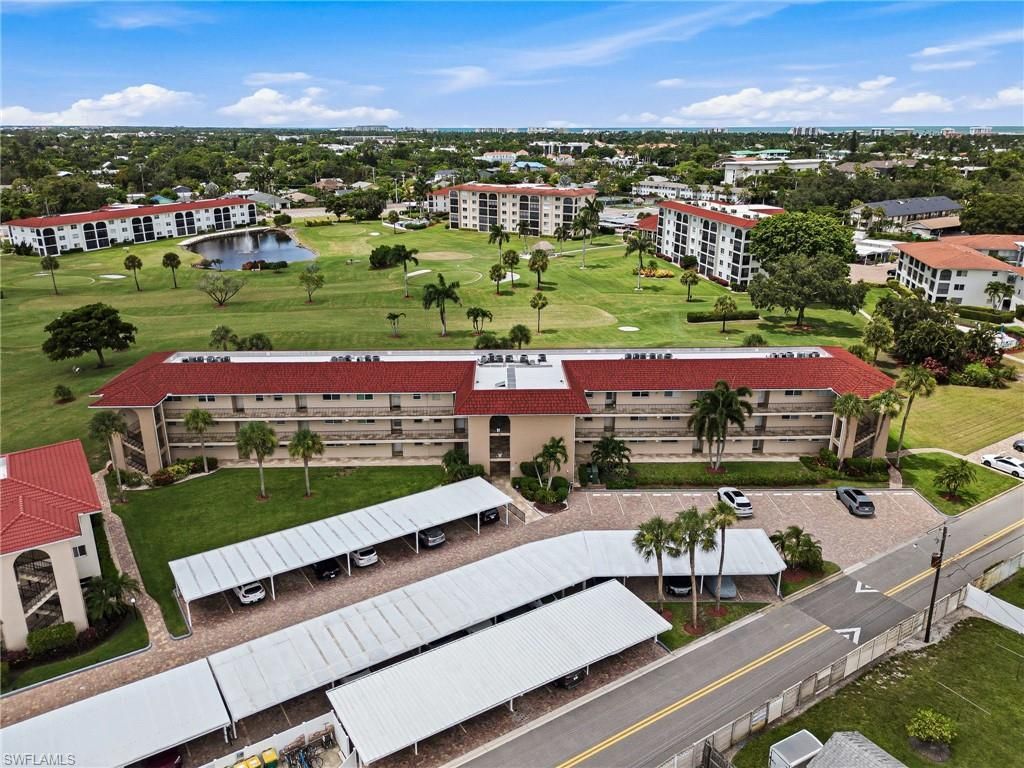 9 High Point Cir N, Unit 108, Naples, FL 34103 Photo