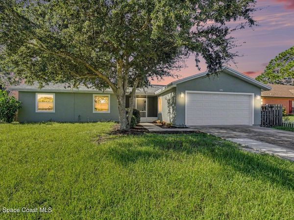 1476 Reed Street NW, Palm Bay, FL 32907