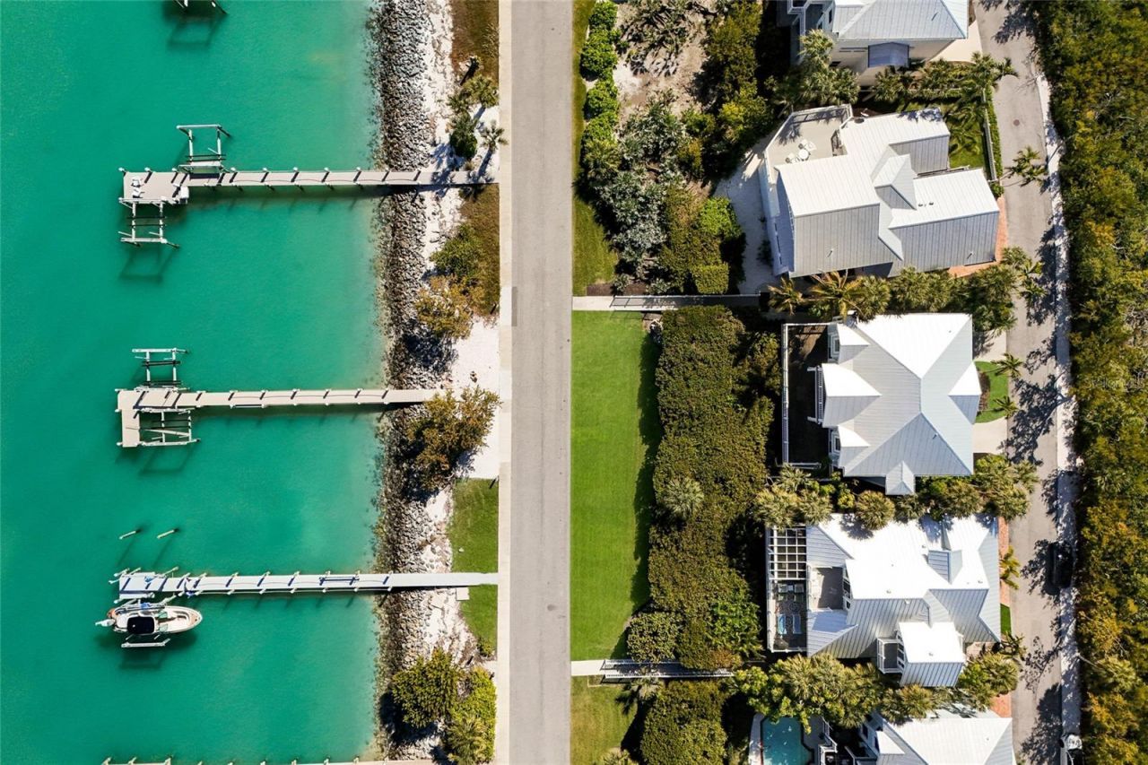 585 Buttonwood Bay Drive, Boca Grande, FL 33921 Photo